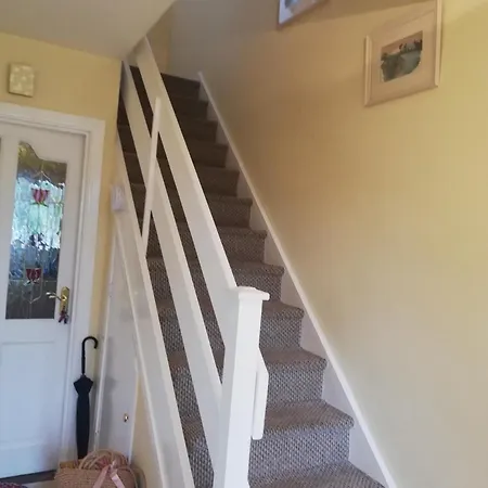 Big Bright Pensión Carrigaline