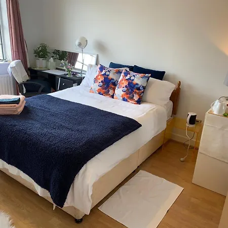 Big Bright Guest house Carrigaline