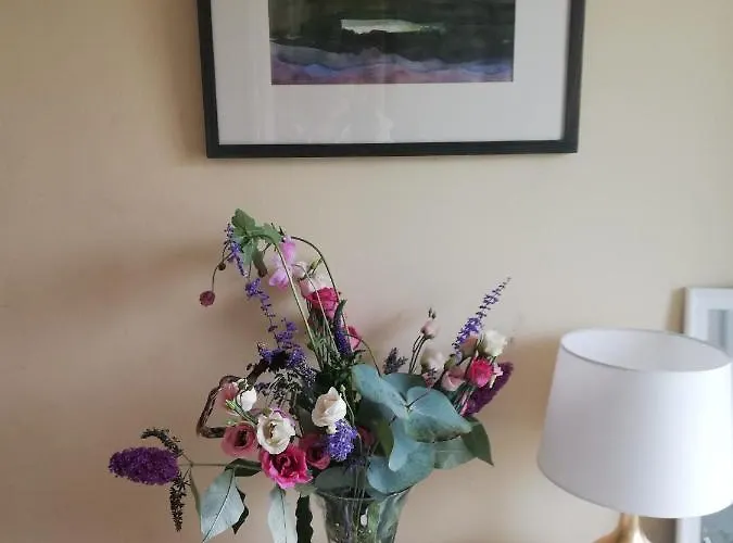 Big Bright Gasthof Carrigaline