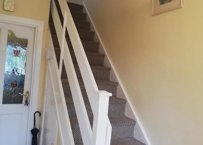 Big Bright Gasthof Carrigaline