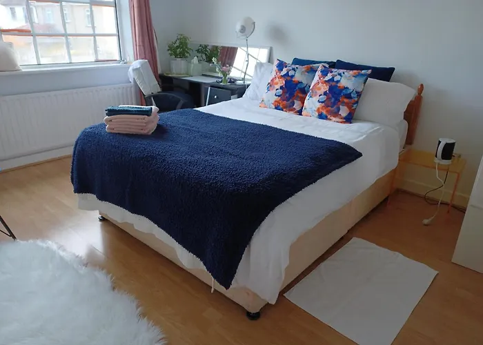 Big Bright Carrigaline